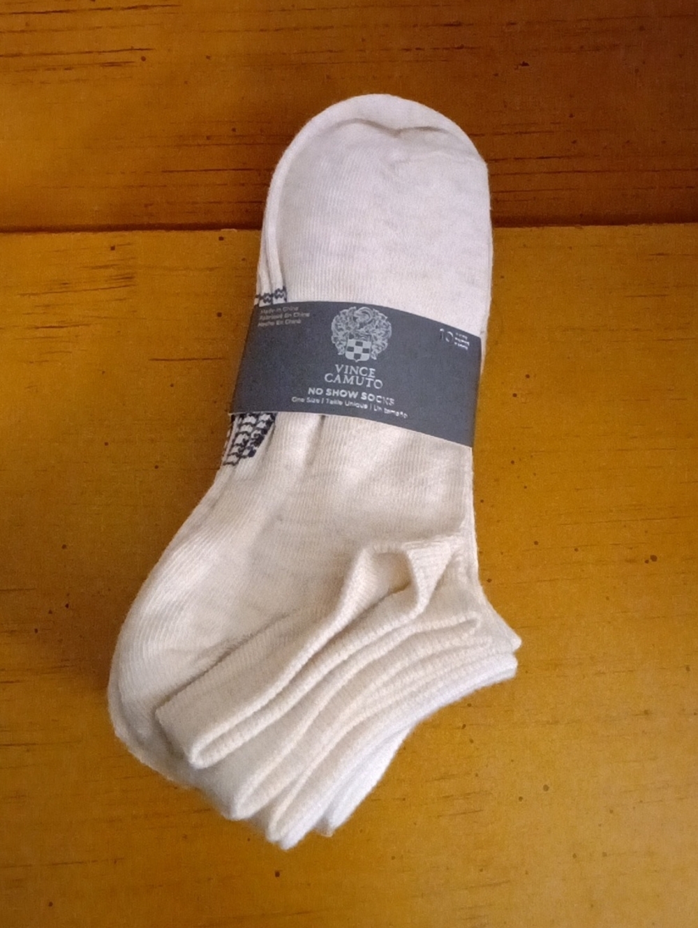 Vince Camuto Cream No-Show Athletic Socks - Pack